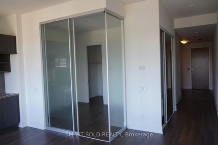 Imperial Plaza Lofts - Photo 4