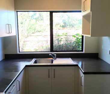 Columbus Crescent, Flaxmere - Photo 4