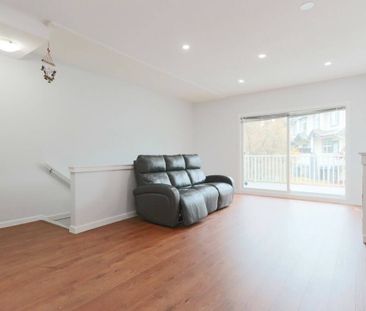 50-16588 Fraser Highway, Surrey - Photo 4