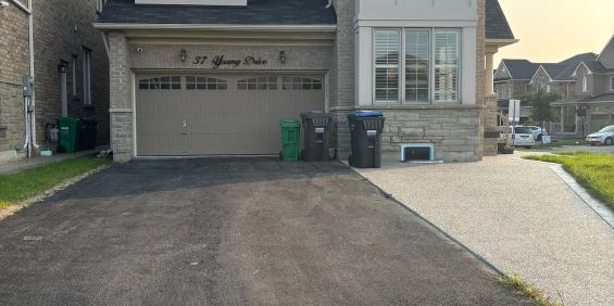 Detached Home For Lease | W9214197 - Photo 3