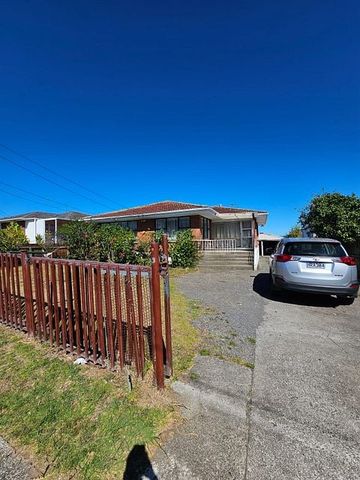 Stunning 3-Bedroom Fully Renovated - Papatoetoe - Photo 3