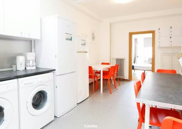 Calle del Rosario, Madrid, Community of Madrid 28005