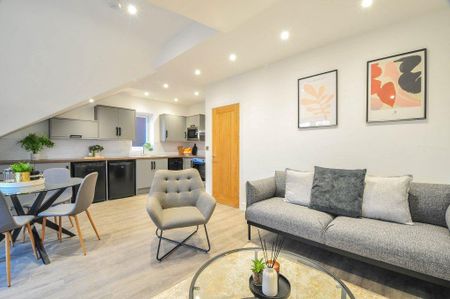 3 bedroom apartment to rent - Photo 2