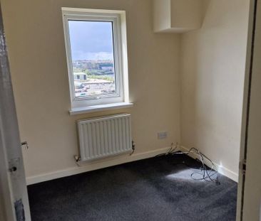 4 bedroom terraced house to rent - Photo 3