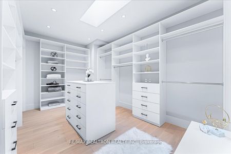 For Lease - 275 Reiner Road, Toronto, Ontario - Photo 5