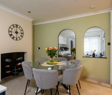 5 bedroom semi-detached house to rent - Photo 4