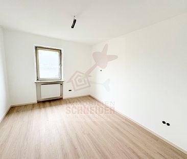 IMMOBILIEN SCHNEIDER - Pasing - 3 Zimmer Wohnung mit Südbalkon in den Innenhof - Photo 3