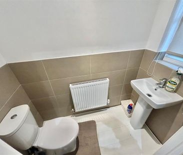 Farmlands Close - Photo 4