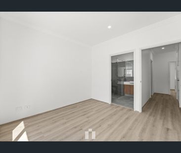 25A Second Avenue, Rossmoyne, WA 6148 - Photo 2