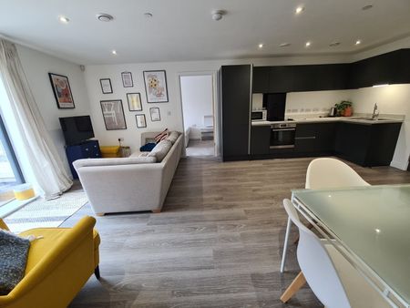 2 Bed Flat, Woden Street, M5 - Photo 2