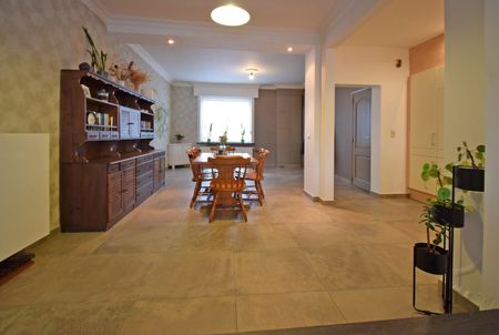 KARAKTERVOLLE WONING MET STADSTUIN - Photo 4