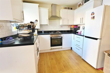 2 bedroom apartment to rent - Photo 5