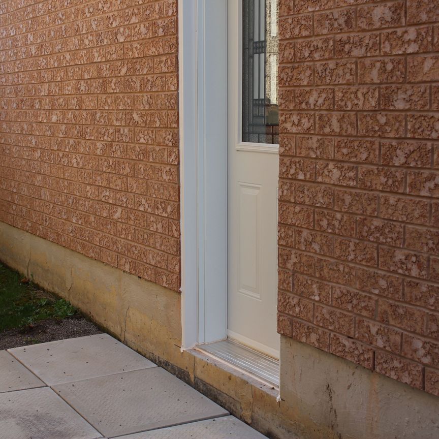 For Lease - 30 Pughe Street Unit# Bsmt, Ajax, Ontario - Photo 1