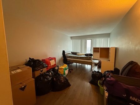 1004-420 Parkdale Ave - Photo 2