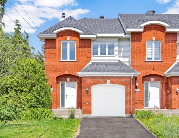 À louer / Maison à étages - Photo 1