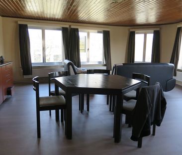 GEZELLIG APPARTEMENT, GROTE LEEFRUIMTE, VEEL LICHTINVAL te AALST - Foto 1