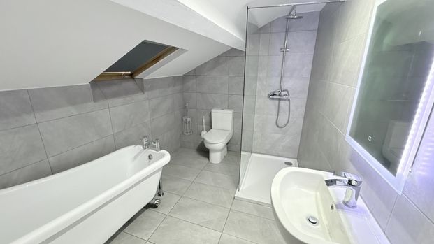 Bow Lane, Preston - Photo 1