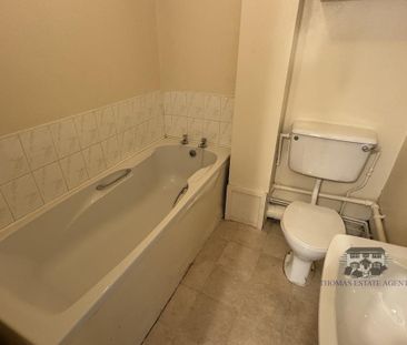 1 bedroom ground floor flat to rent - Photo 2