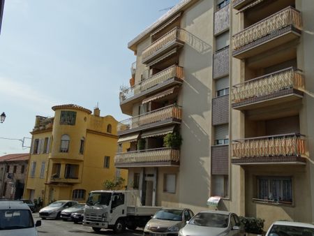 Location Appartement 2 pièces 42m² LE CANNET 06110 - Photo 5