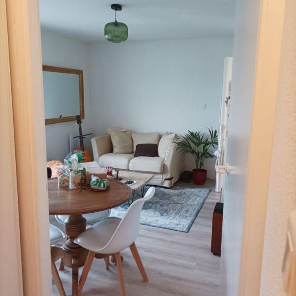 Location Appartement 1 pièce 30m² LE CROISIC 44490 - Photo 1