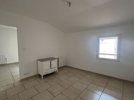 Location Appartement 2 pièces 42m² - Photo 5