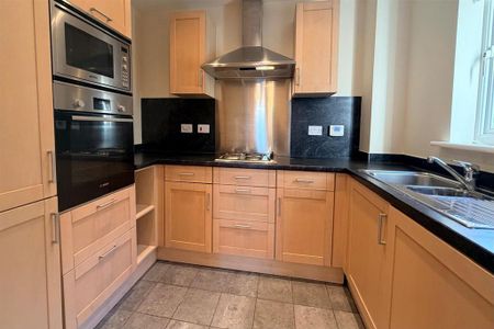 2 bedroom apartment to rent - Photo 4