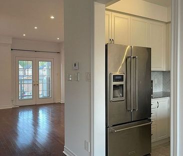 For Lease - 1505 Spinnaker Mews, Pickering, Ontario - Photo 6