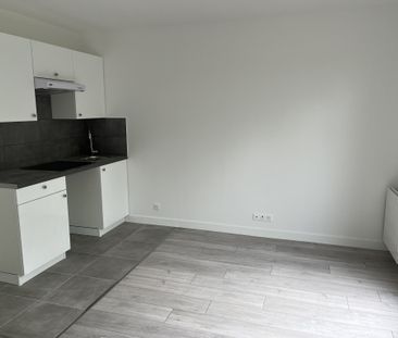 Location Appartement 2 pièces 29m² ST MAUR DES FOSSES 94100 - Photo 4