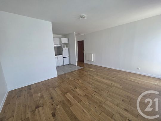 Location Appartement 1 pièce 28m² BRIE COMTE ROBERT 77170 - Photo 1