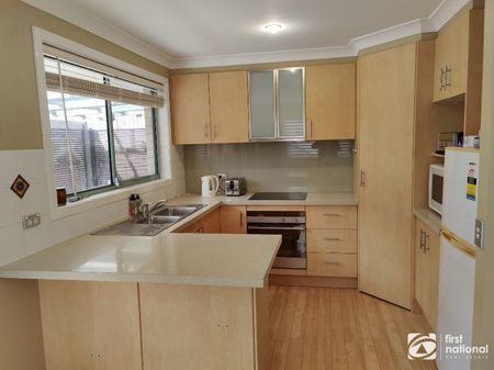 12 Suffolk Close, Coffs Harbour - Photo 4