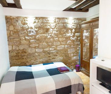 Logement à Paris, Location meublée - Photo 3