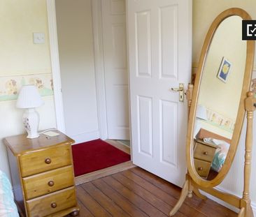 Cozy room in 5-bedroom houseshare in Castleknock, Dublin - Photo 3