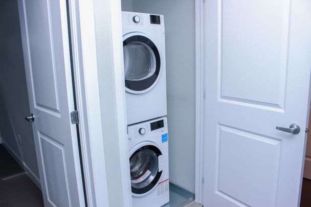 For Lease - 305 Eldorado Private Unit# A, Kanata, Ontario - Photo 1