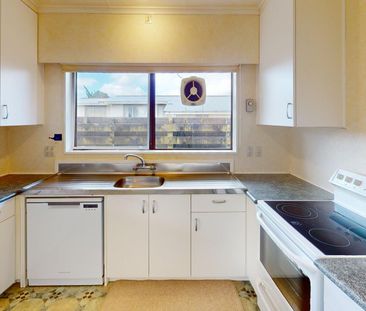 Westbrook - 3 bedrooms - Photo 5