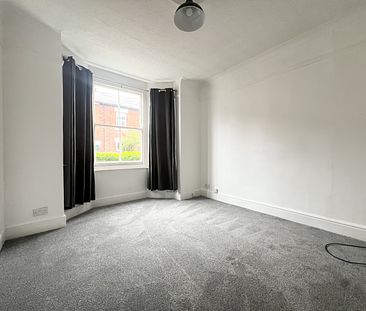 Two Bedroom Terraced House - Photo 3