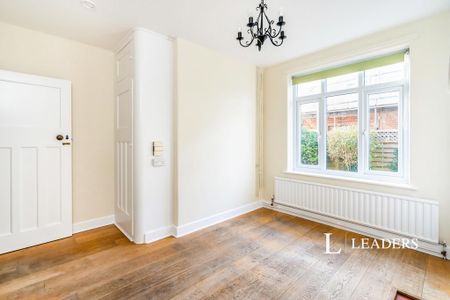 5 bedroom detached house to rent - Photo 4