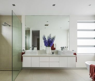 Luxury Low-Maintenance Living in Prime Brighton Location - Photo 6