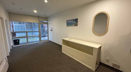 RENOVATED FOUR BEDROOM APARTMENT in fabulous location. - Photo 5