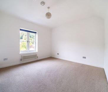 Lion Lane, Haslemere - 3 bedrooms Property for lettings - Seymours - Photo 5