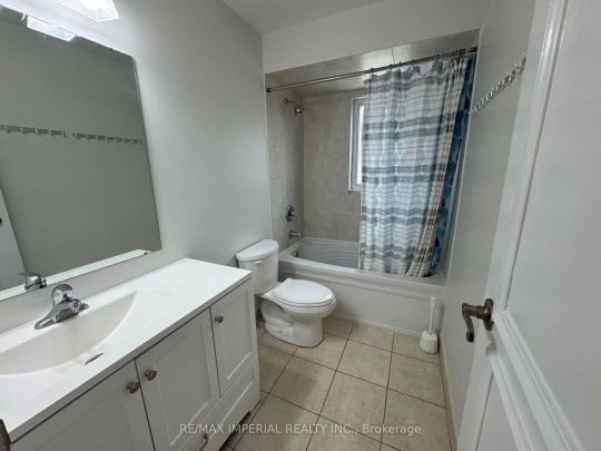 Detached Home For Lease | N9250381 - Photo 1