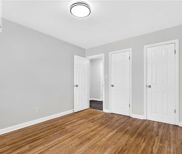 3 APPLEWOOD Avenue Unit# 3, Stoney Creek, Ontario, L8G3S4 - Photo 1