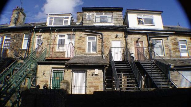 A Duckworth Lane, Bradford, BD9 - Photo 1