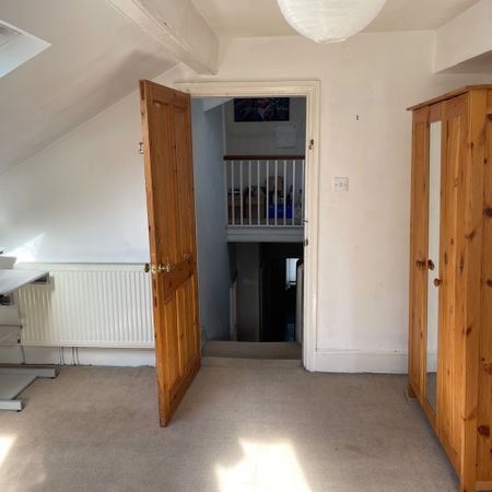 Room in a Shared House, Cromwell Road, M32 - Photo 4