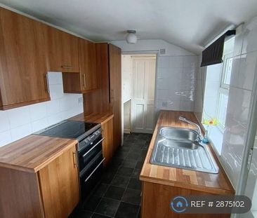 3 bedroom terraced house to rent - Photo 5