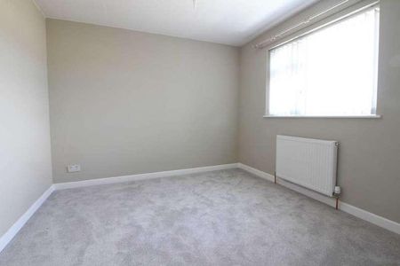 Winscombe Court, Frome, BA11 - Photo 2