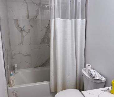 For Lease - 30 Desiree Place, Caledon, Ontario - Photo 4