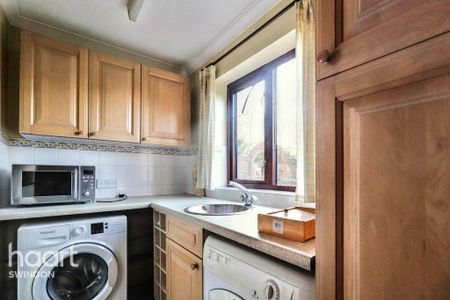 3 bedroom semi-detached house to rent - Photo 4