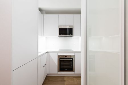 160 Huron Street - Photo 3