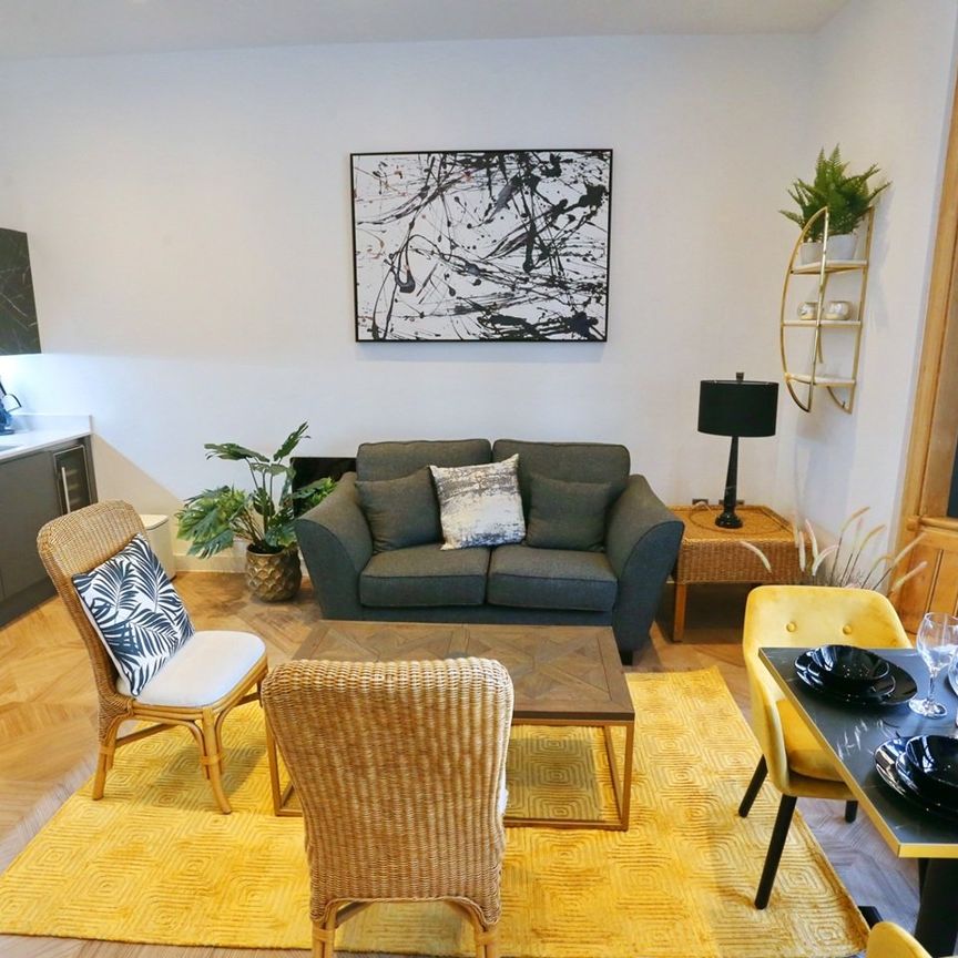 3 Bed Flat, Blackfriars Road, M3 - Photo 1