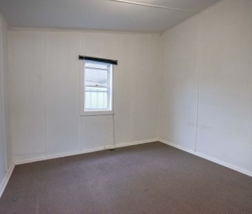 Charming 2 Bedroom House for Lease in Adamstown - Photo 2